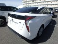 toyota-prius-s-2018-small-1