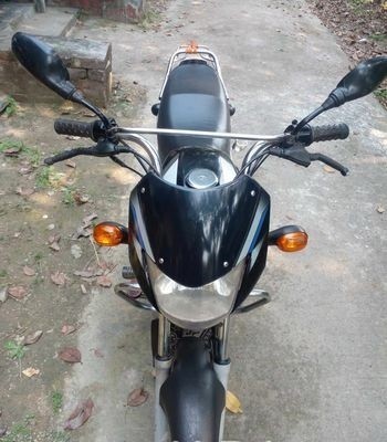 bajaj-ct-100-2012-big-0