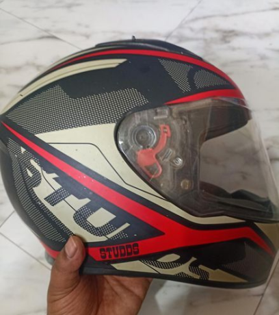 studds-is4151-certified-two-wheeler-helmet-big-2