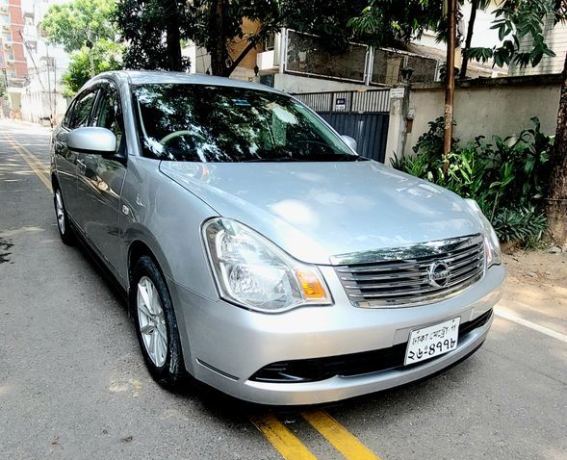 nissan-bluebird-sylphy-octane-drive-2011-big-1