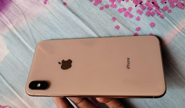 apple-iphone-xs-max-512-gb-used-big-3