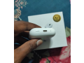 apple-airpods-pro-2-gen-details-small-1