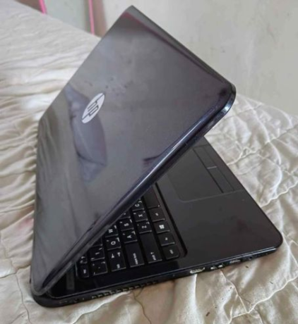 2-hour-battery-hp-4gb-ram-silm-laptop-for-sale-big-1